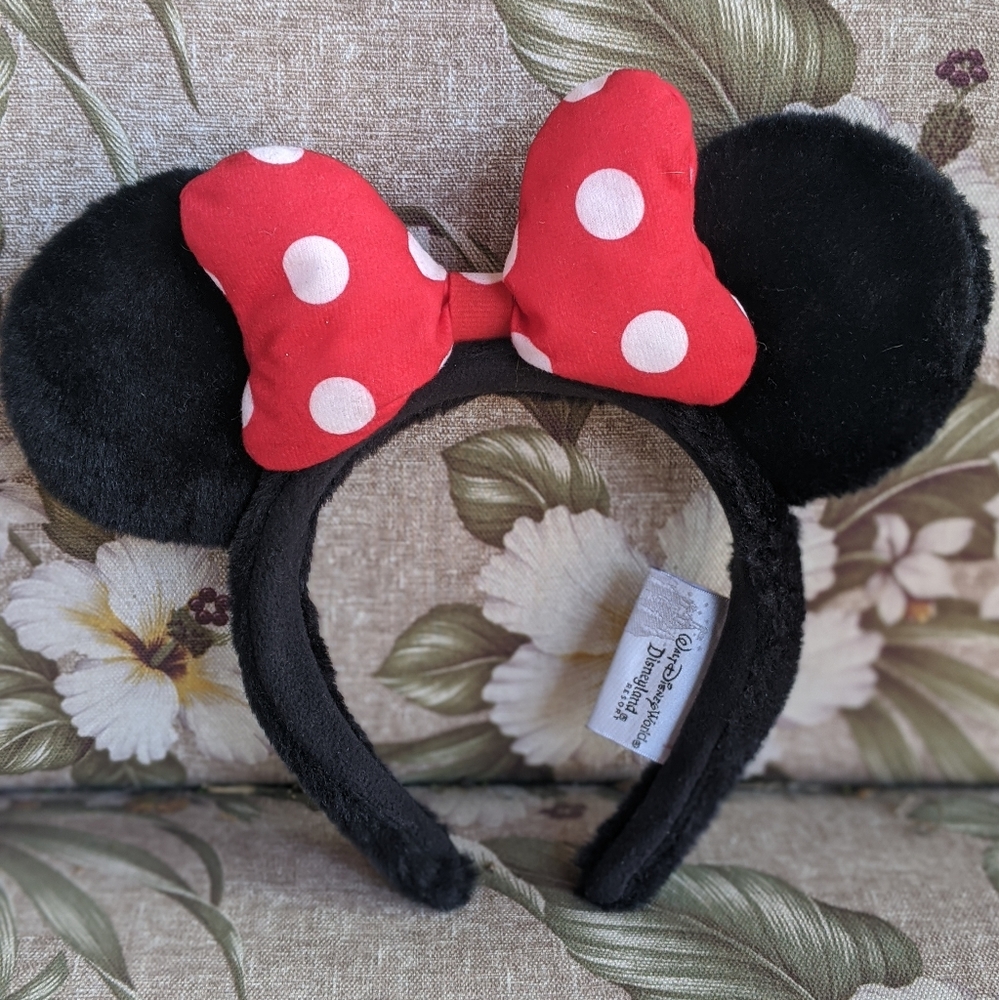 Minnie Mouse ears, like new